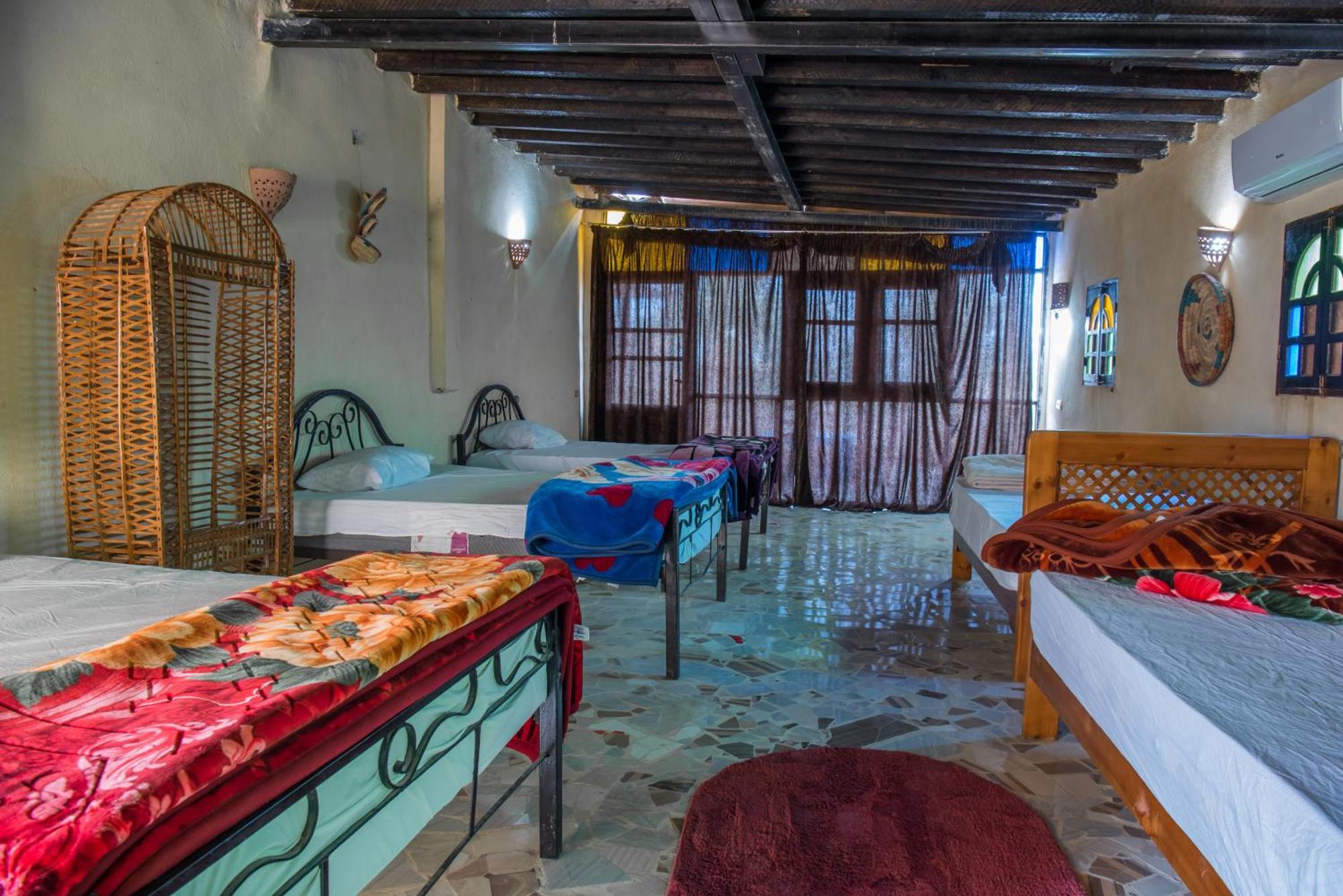 Zad El Mosafer Guest House Tunis Exterior photo